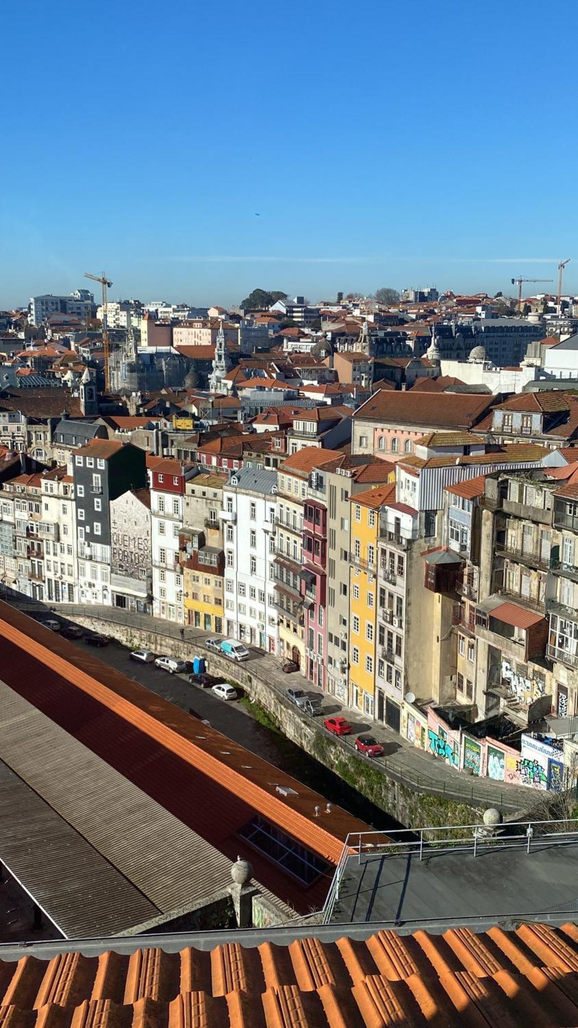Get A Train And City View OOporto Extérieur photo